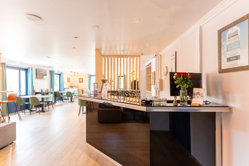 Kyriad Chantilly Nord Saint Maximin — hotel in Creil