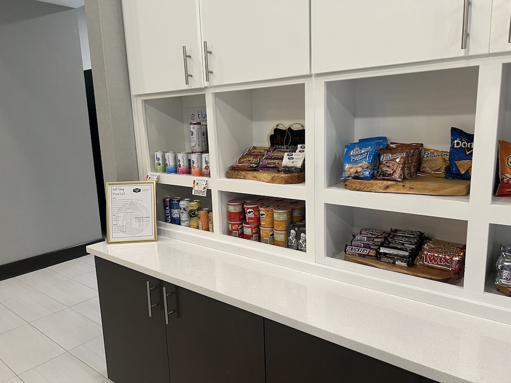 Homewood Suites by Hilton Indianapolis Downtown IUPUI - photo 38