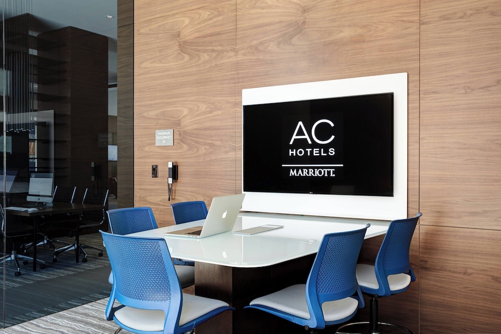 AC Hotel Phoenix Tempe Downtown - photo 35