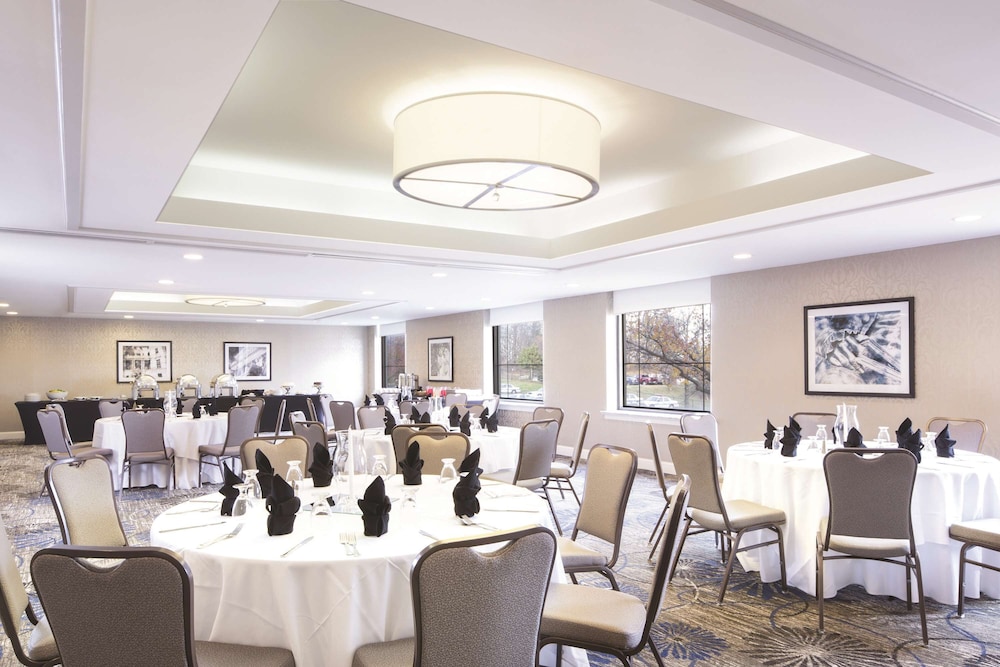 DoubleTree by Hilton Hotel Laurel - photo 38