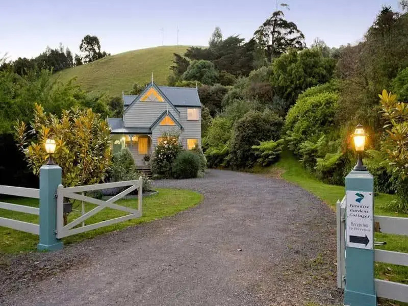 Plum Tree Cottage — 4-Star Luxury Hotel in Apollo Bay, Australia