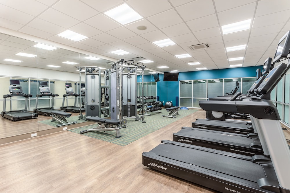 Holiday Inn Express & Suites Springfield North by IHG - photo 20