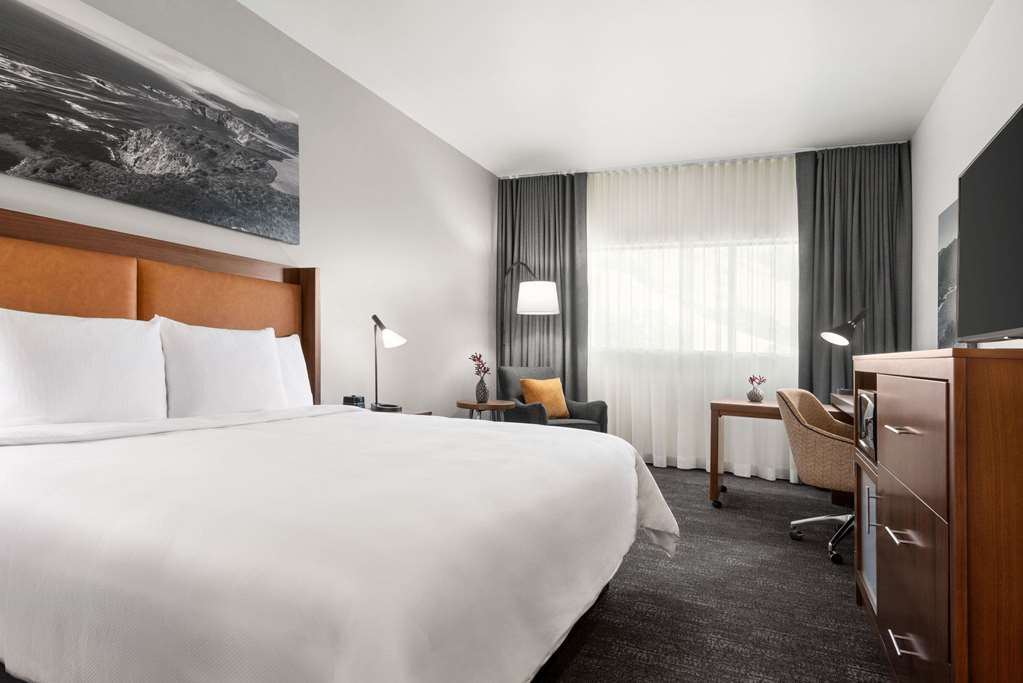 La Quinta Inn & Suites by Wyndham San Luis Obispo Downtown - photo 15
