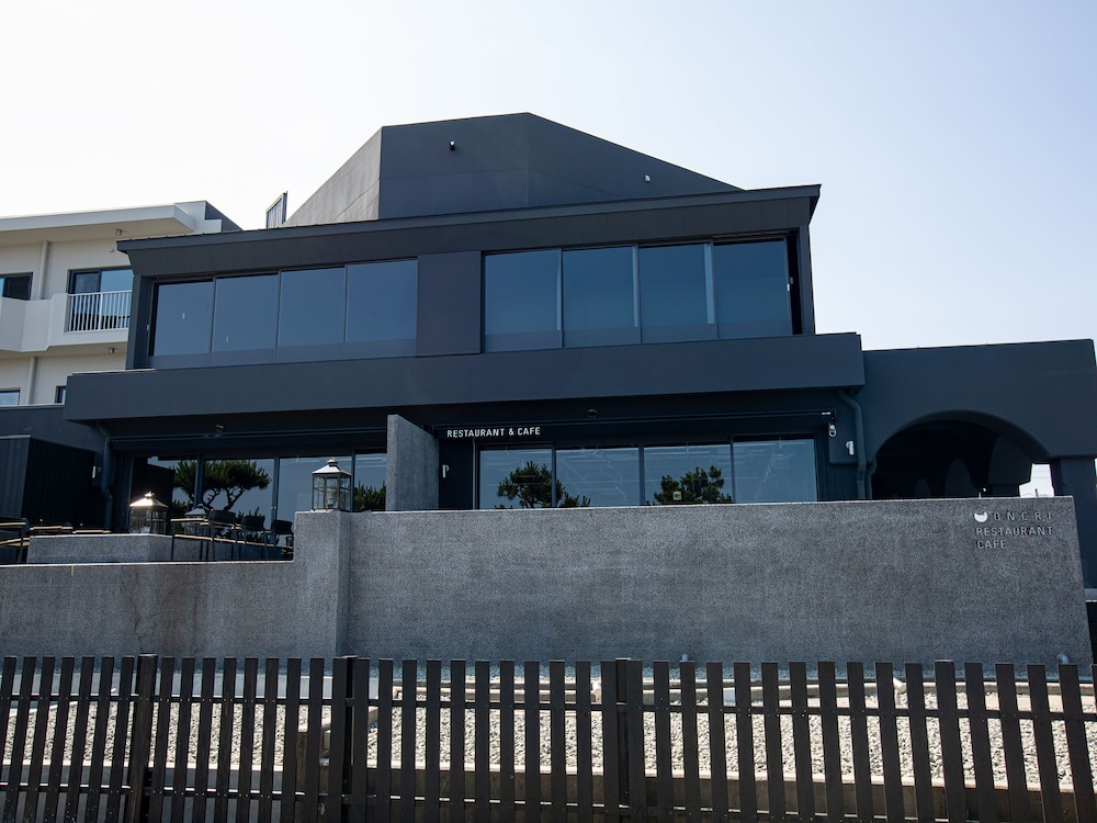 Oncri Karatsu in Karatsu, Japan