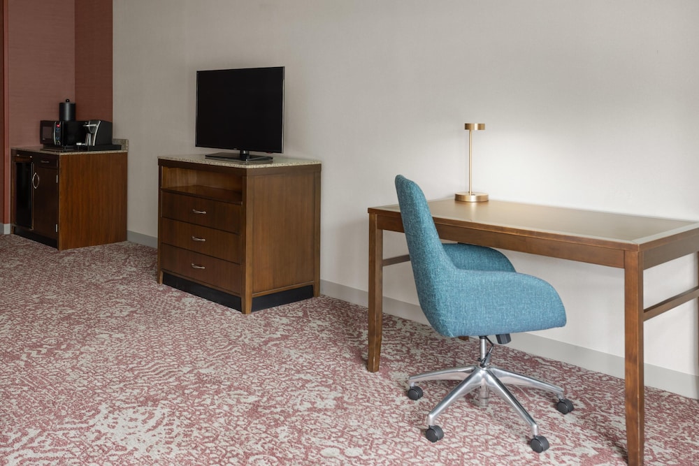 Hilton Garden Inn State College - photo 22