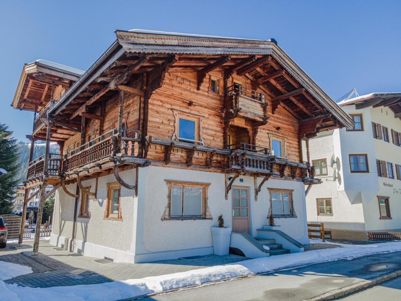 Chalet Kirchberg L — 4-Star Luxury Hotel in Kirchberg In Tirol, Austria