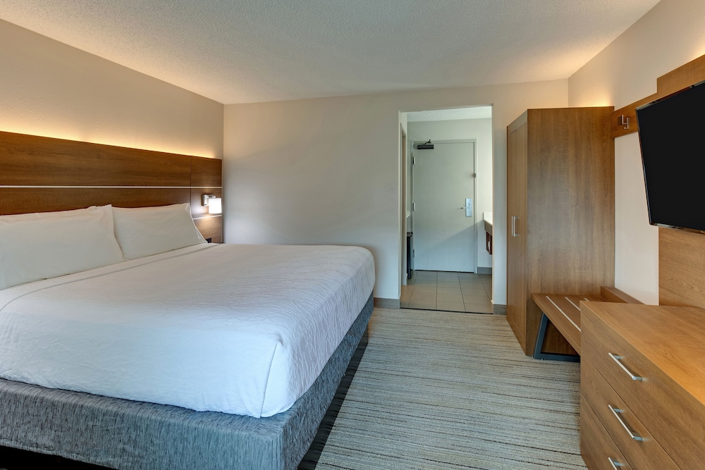 Holiday Inn Express W I40 Whitebridge Road by IHG - photo 10
