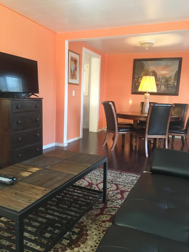 Century Inn - photo 20