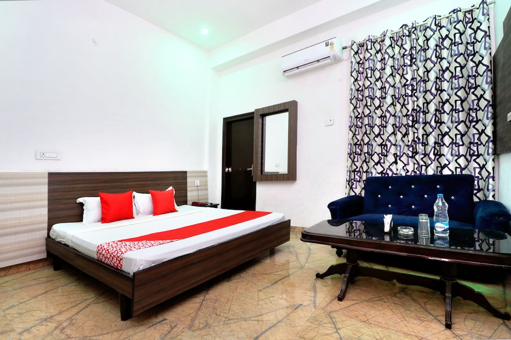 OYO 41212 Hotel Sunview in Abohar, India