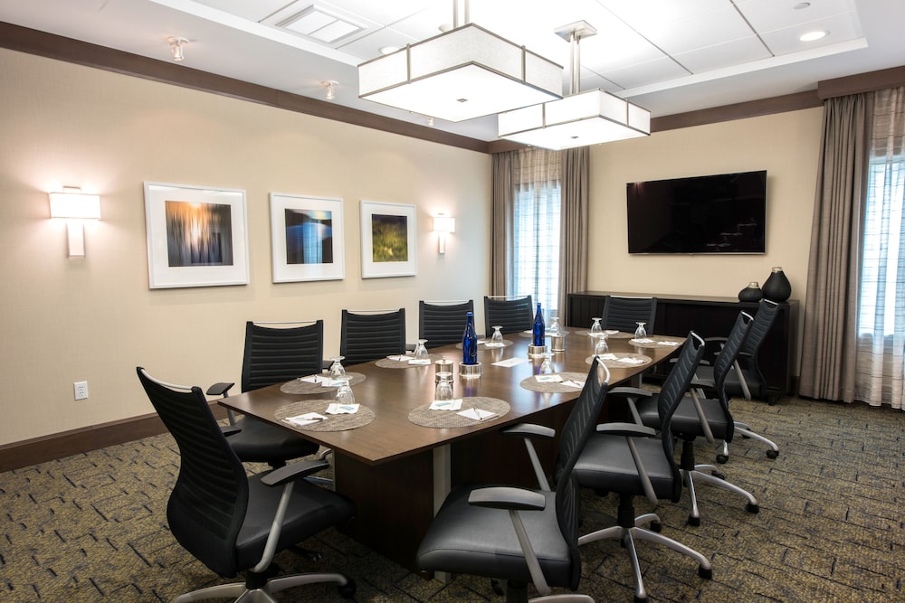 Staybridge Suites Albany Wolf Rd Colonie Center by IHG - photo 36