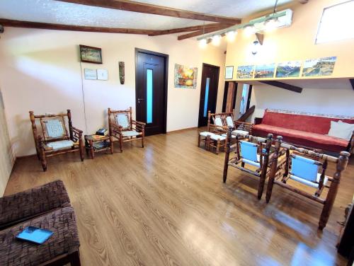 G&L Apartments