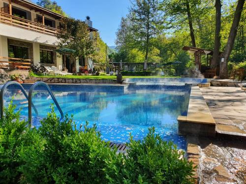Family Hotel Bohema — hotel in Garmen