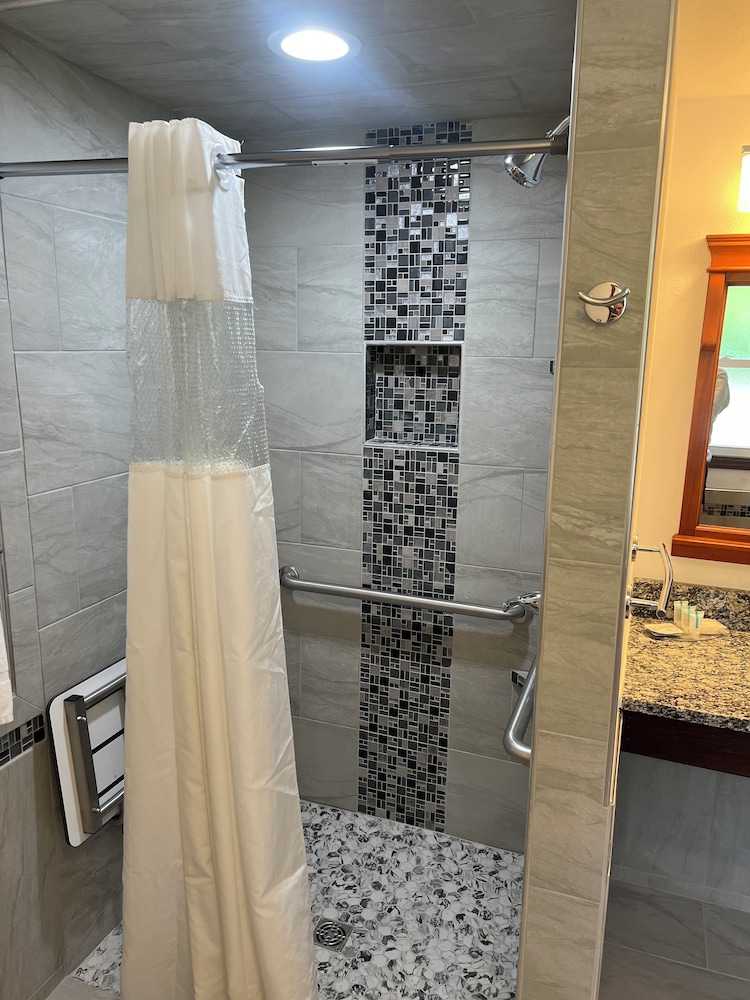 All Star Inn & Suites - photo 364