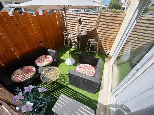 Gstudio Climatise Avec Terrasse 300 M de la Plage Expo Sud Cosy Que du Bonheur in Le Grau-Du-Roi, France