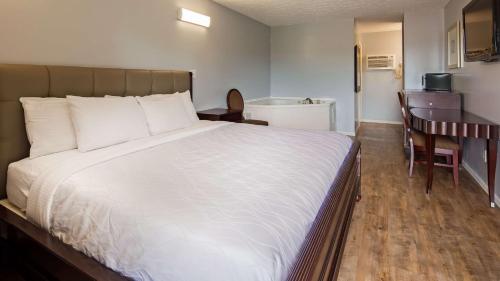 Apple Valley Inn Pigeon Forge - photo 16