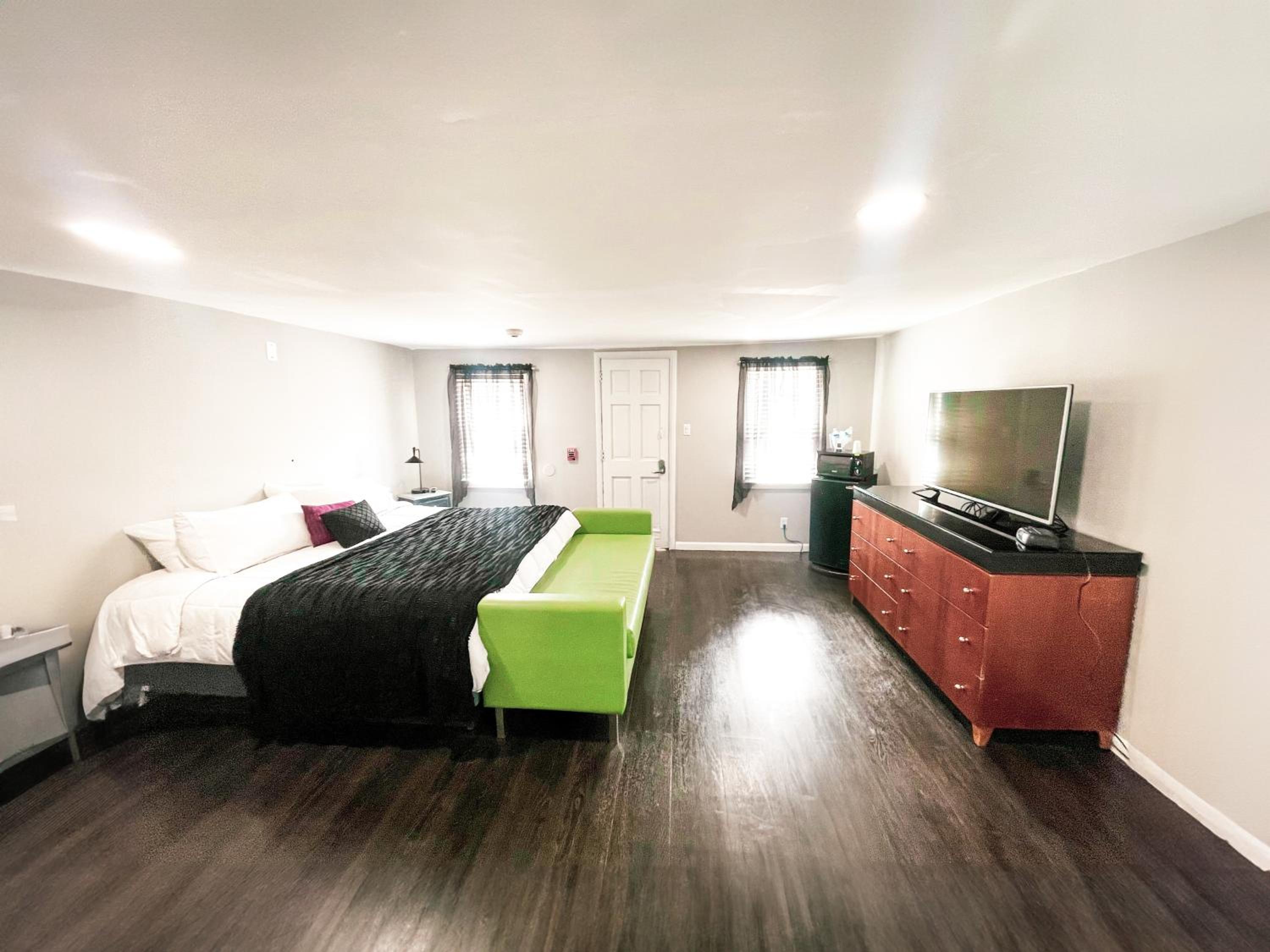 Penn Lodge Hotel & Suites - photo 41
