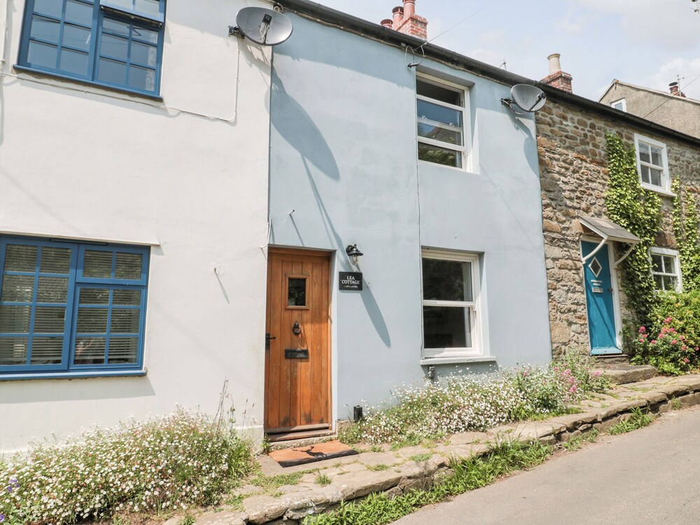 Lea Cottage — 4-Star Luxury Hotel in Bridport, United Kingdom