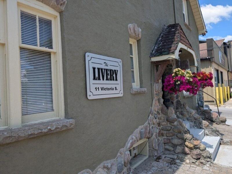 The Livery - carbon neutral hotel in Unknown City