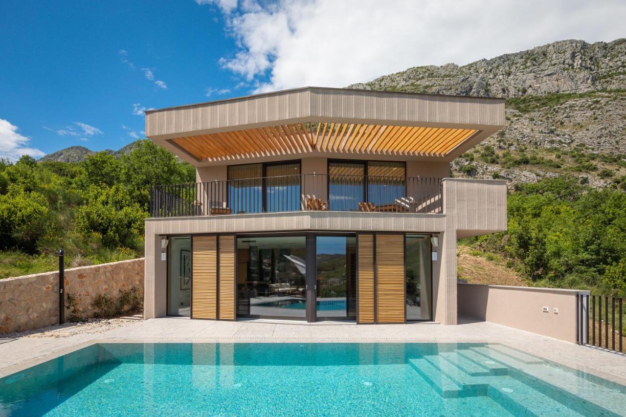 Palazzo Vimbula Five Star Luxury Villa