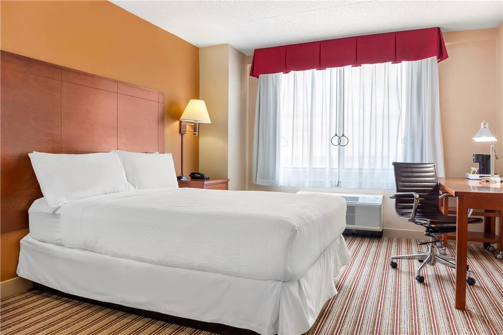 Radisson Hotel Detroit Metro Airport - photo 34