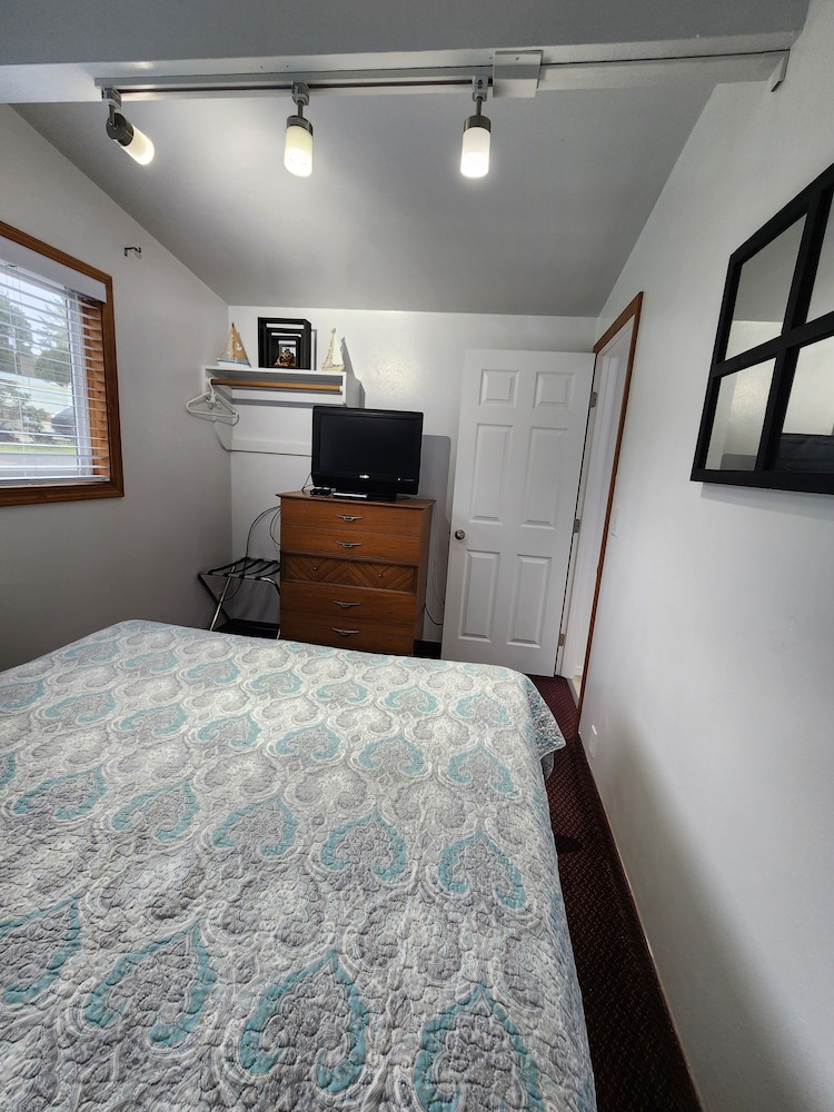 Plainview Motel & RV Park - photo 18