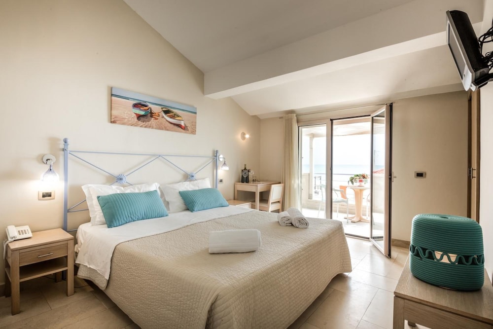 Hotel Mar Sol — Santa Croce Camerina