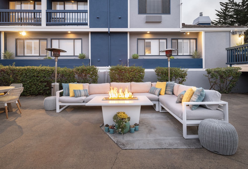 Mariposa Inn & Suites - photo 25