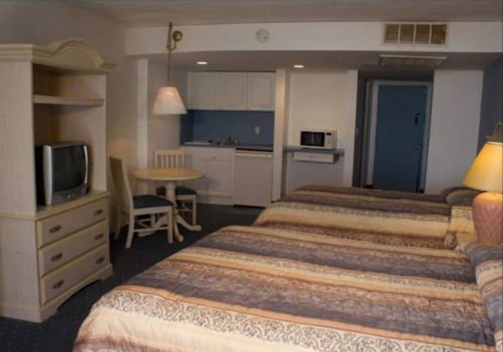 Acropolis Oceanfront Resort - photo 12