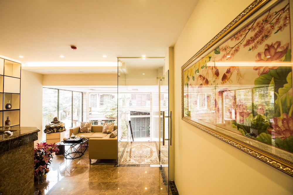 Golden hotel - last minute hotel in Hanoi