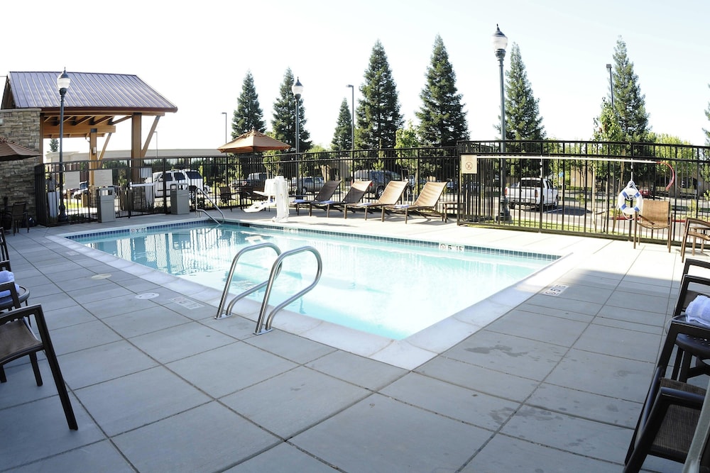 TownePlace Suites Redding - photo 18
