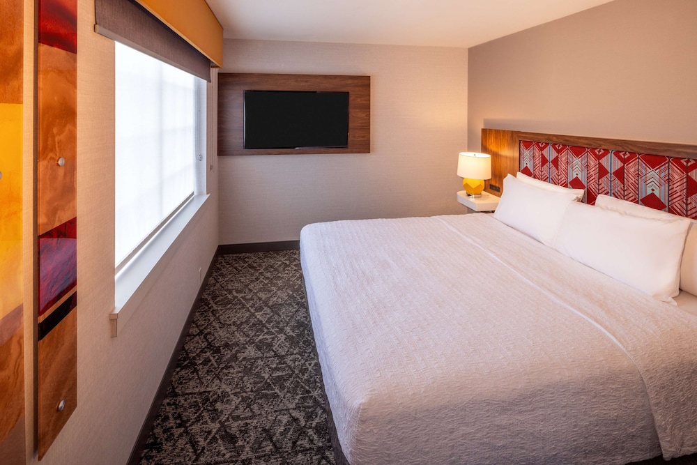 Hampton Inn Pullman - photo 12