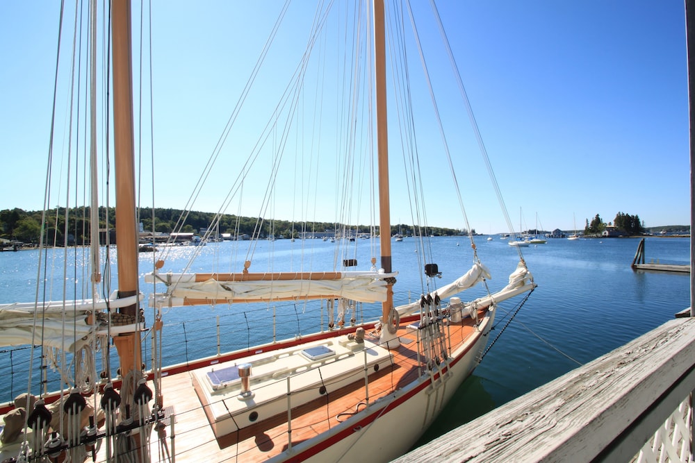 Fishermans Wharf Inn - featured photo