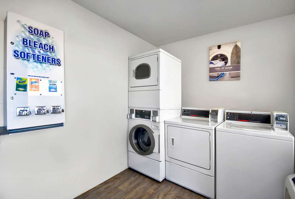Motel 6 Victorville Desert Express - photo 23