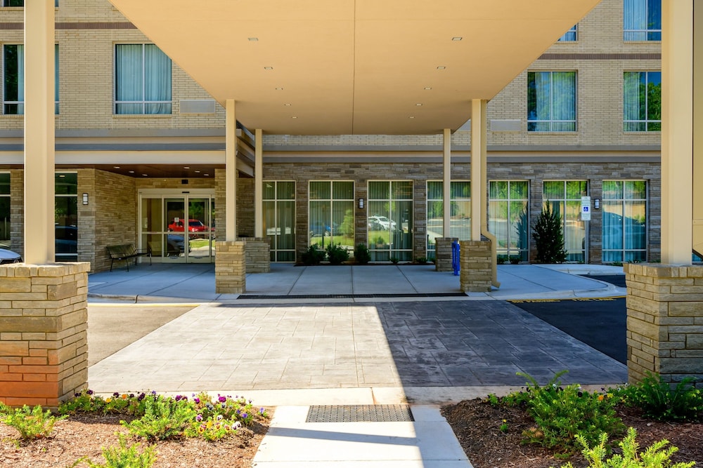 Courtyard by Marriott Raleigh Cary Crossroads - photo 44