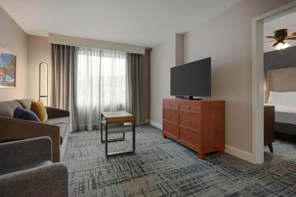 Homewood Suites by Hilton Burlington - photo 19