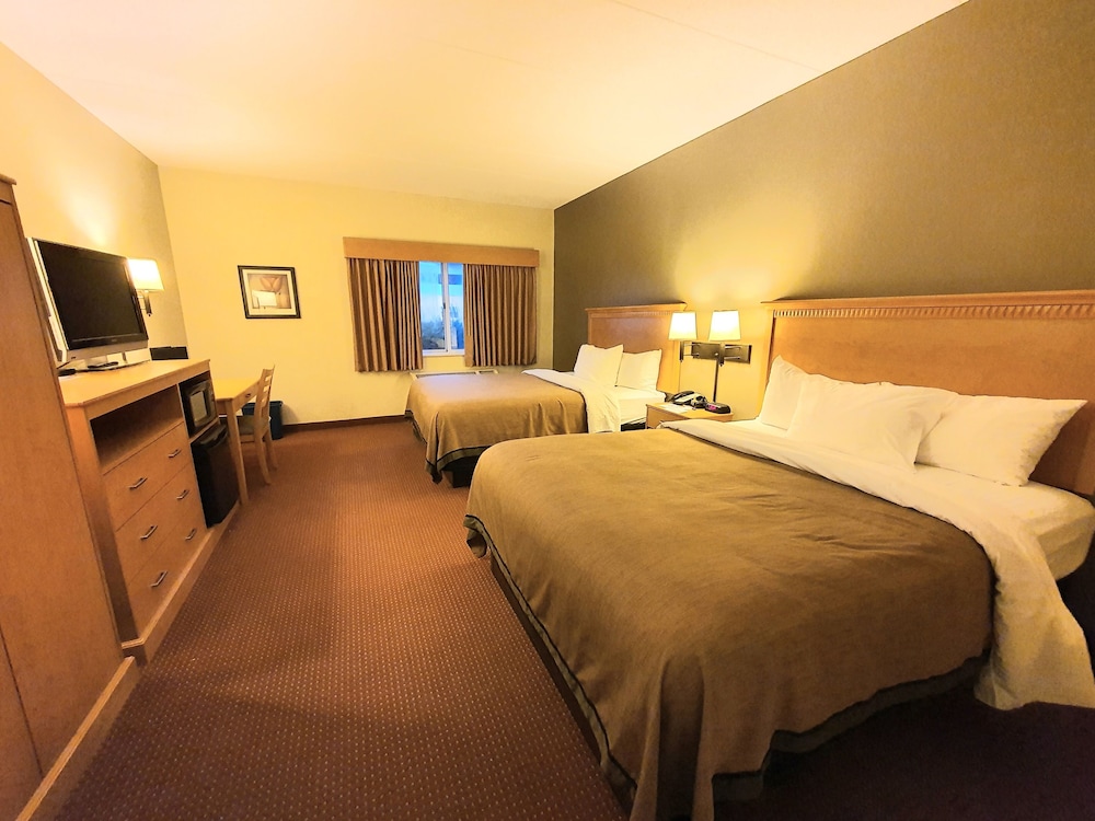 AmeriVu Inn & Suites Waconia - photo 22