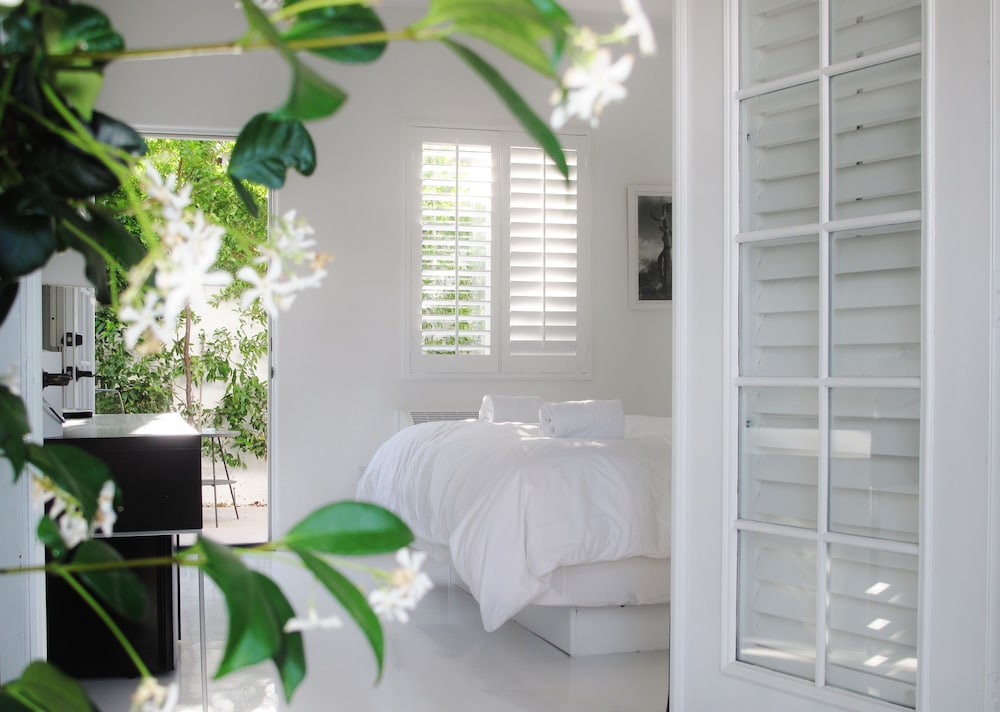 Alcazar Palm Springs in Palm Springs, United States