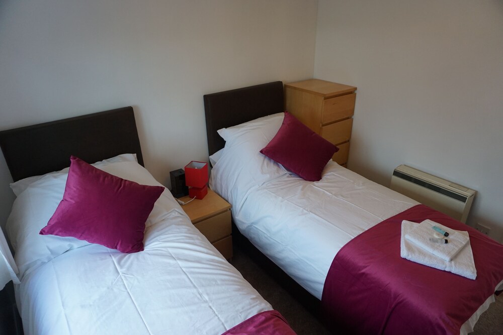 Cobolt Apartment — 4-Star Luxury Hotel in Bristol, United Kingdom