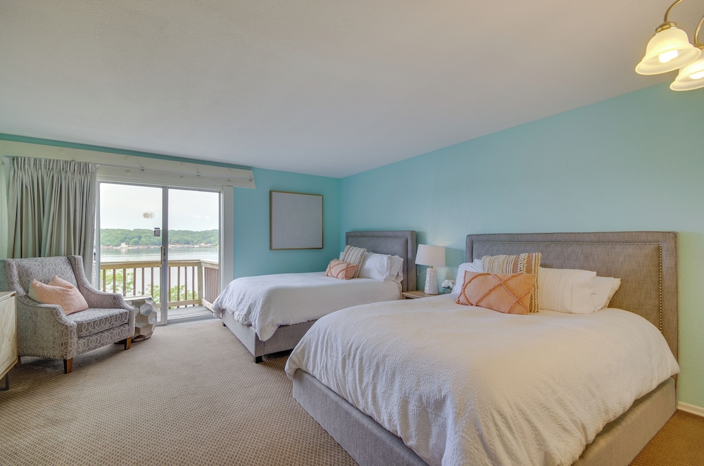 Waterfront Views & Resort Perks: Osage Beach Home - photo 7