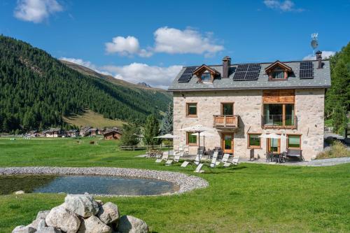 Chalet Aria Pura — 4-Star Luxury Hotel in Livigno, Italy