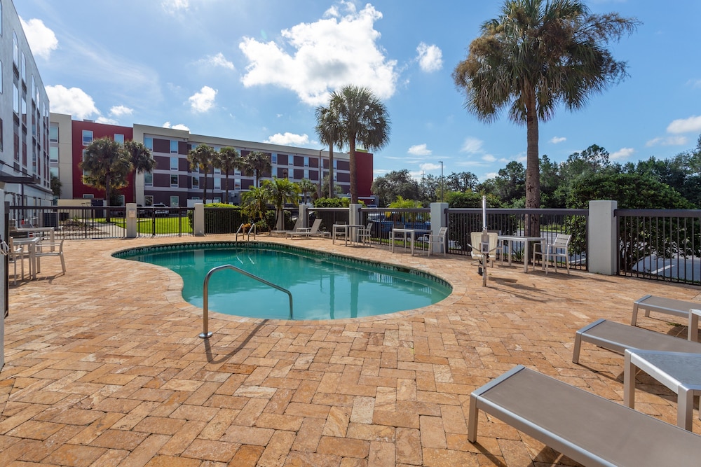 Holiday Inn Tampa North - photo 21