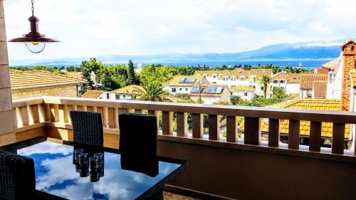 Soren Sun Apt S — 4-Star Luxury Hotel in Supetar, Croatia