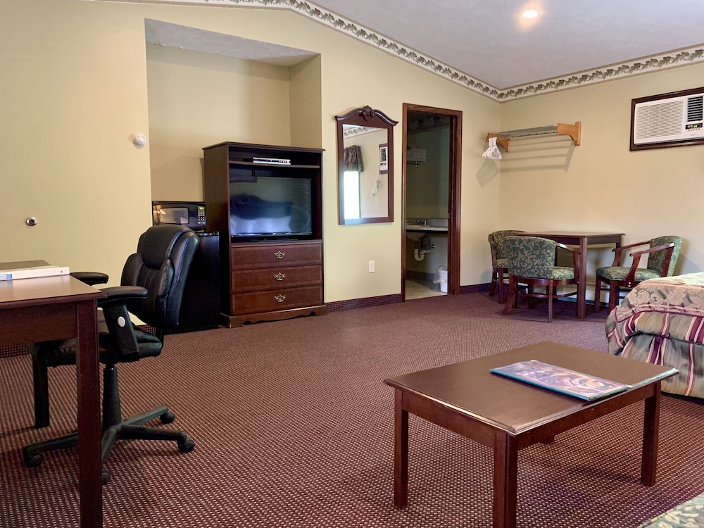 Fred's Inn - photo 28