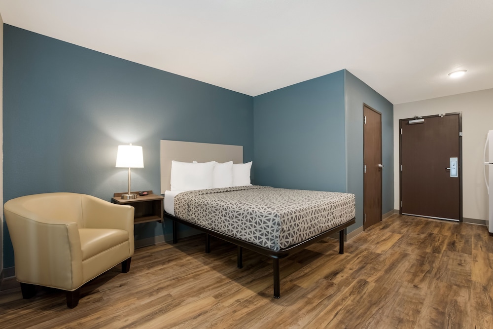 WoodSpring Suites South Brunswick Princeton - photo 19