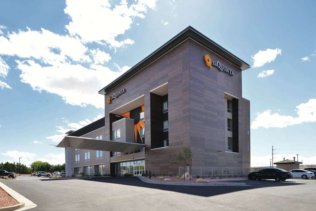 La Quinta Inn & Suites by Wyndham Page at Lake Powell - featured photo