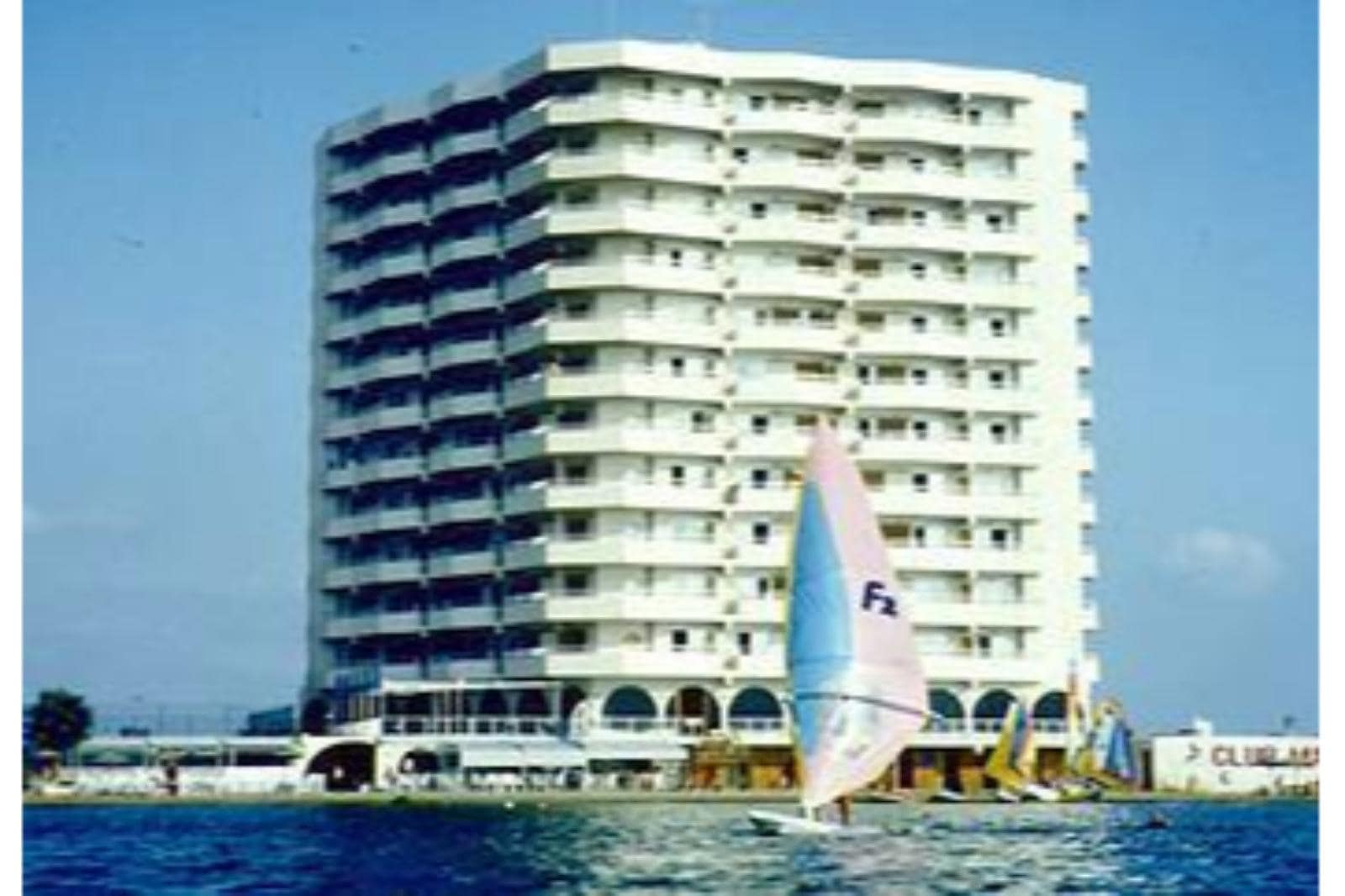 Club Martinique — La Manga Del Mar Menor