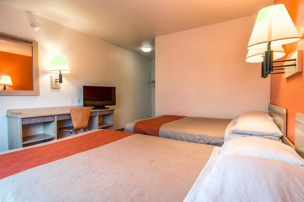 Motel 6 Los Angeles Whittier - photo 11
