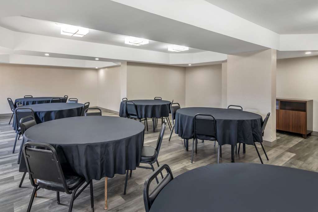 Country Inn & Suites by Radisson Atlanta Airport South GA - photo 38
