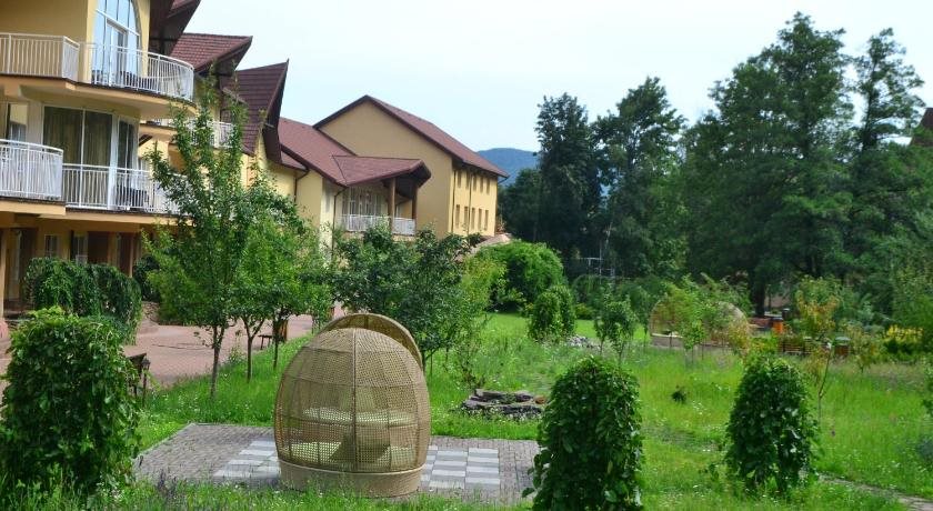 Belle Royalle — Mukacheve — photo 4