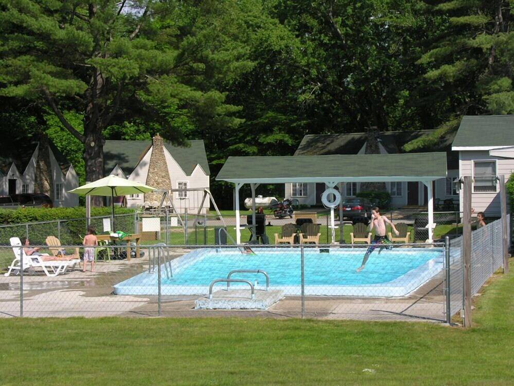 Gilcrest Cottages and Motels - photo 88
